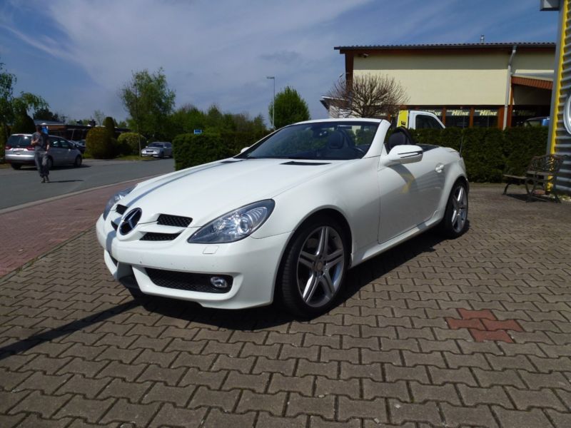 Left hand drive MERCEDES SLK CLASS SLK 200 Kompressor With Sport Pack